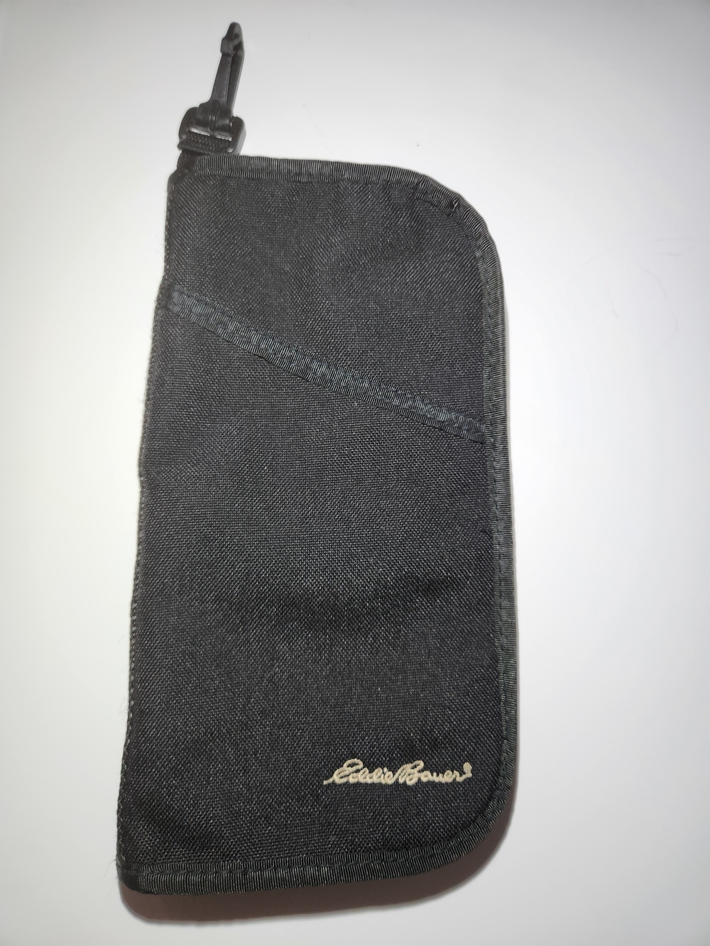 Eddie Bauer Black Travel Wallet Passport ID Card Pen Holder Cash Zippered Clip